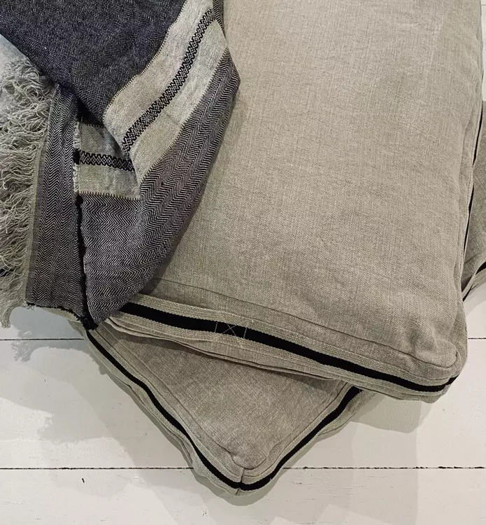 Linen hot sale floor cushion